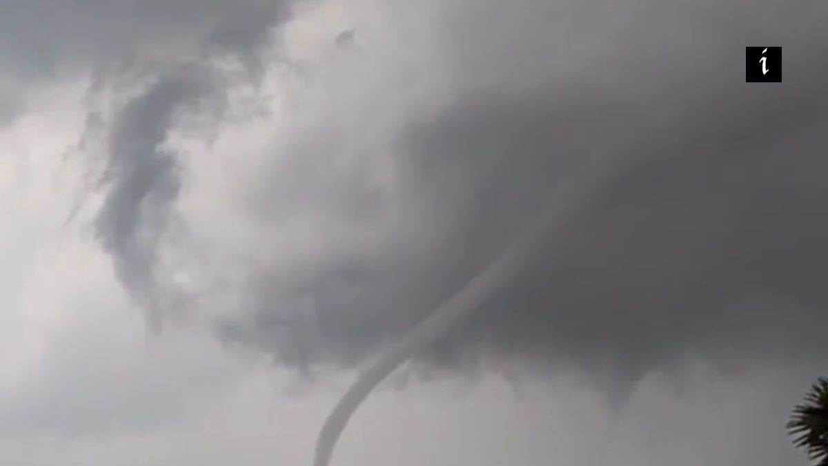 বসিরহাটে আজকের আবহাওয়া মেঘলা আকাশ ও বৃষ্টির সম্ভাবনা